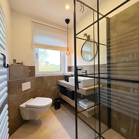 Apartment Neu Sanierte Mit Terasse In *