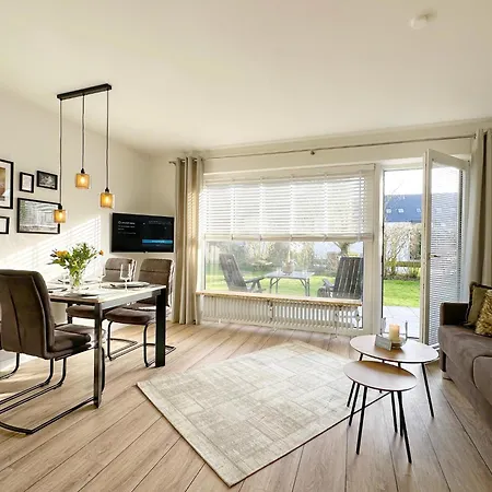 Neu Sanierte Mit Terasse In Westerland