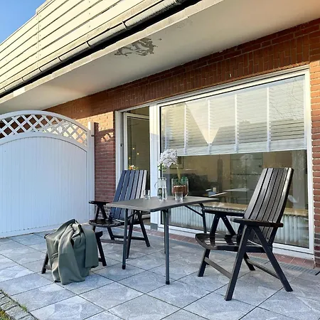 Neu Sanierte Mit Terasse In Westerland